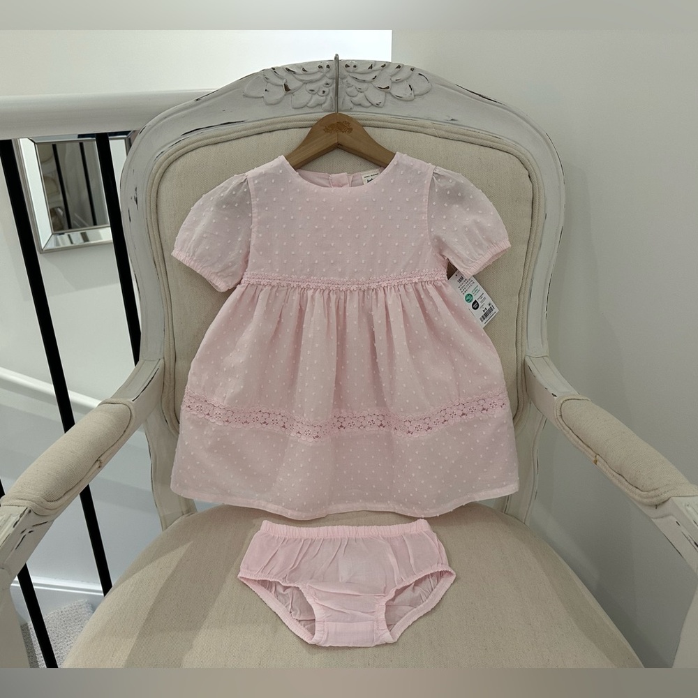 Baby 18 Mth 100% Cotton Swiss Dot Dress with Smocking, lace, Embroidery 2 pc Set